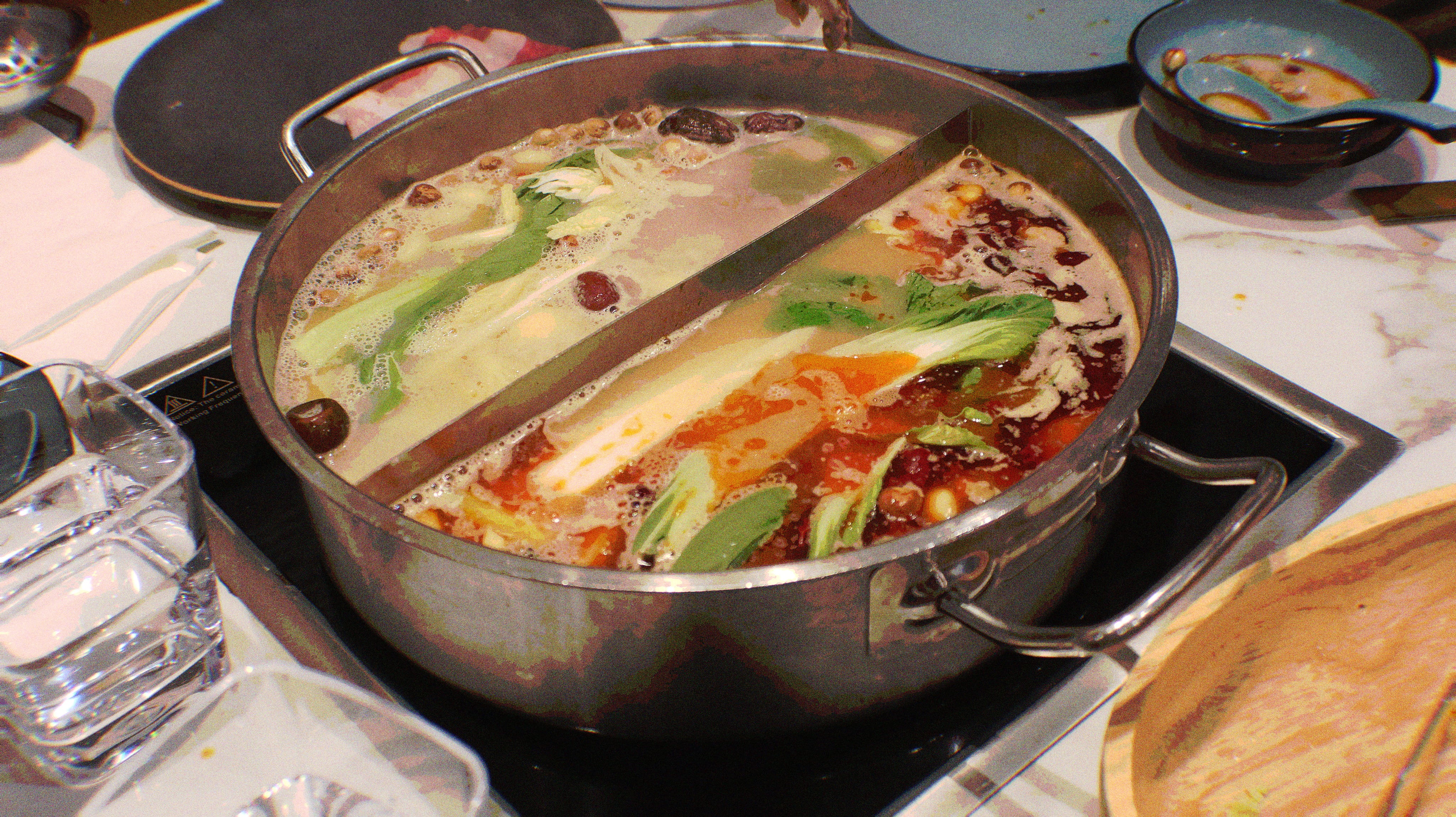 Bone broth and spicy soup bases, 9/10